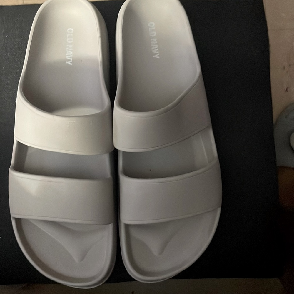 Old navy water slippers
